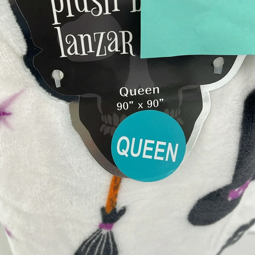 Halloween White/Black/Purple Witch Hats/Brooms/Stars QUEEN Throw Blanket
